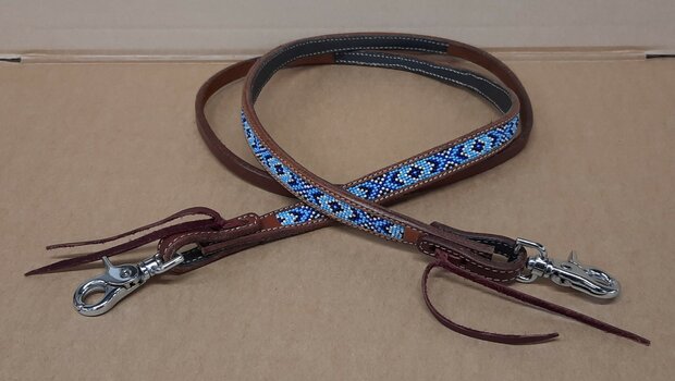 Short Closed Reins Blue Beads